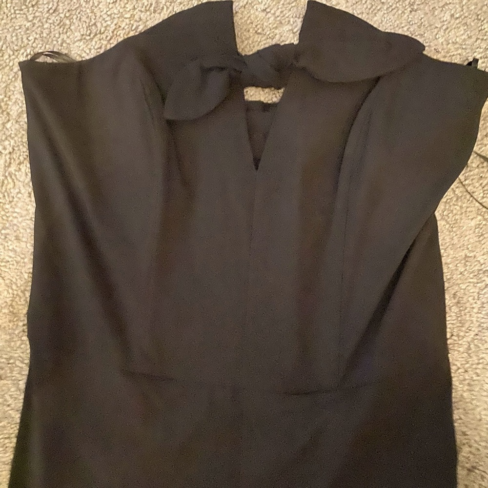 Black capri jumper